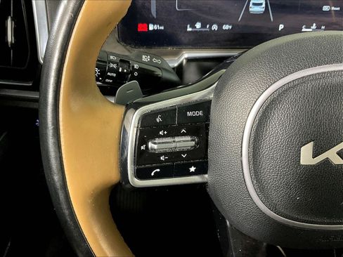 Used 2024 Kia Sorento SX Prestige w/ Olive Brown Leather Package AWD/4WD image 11