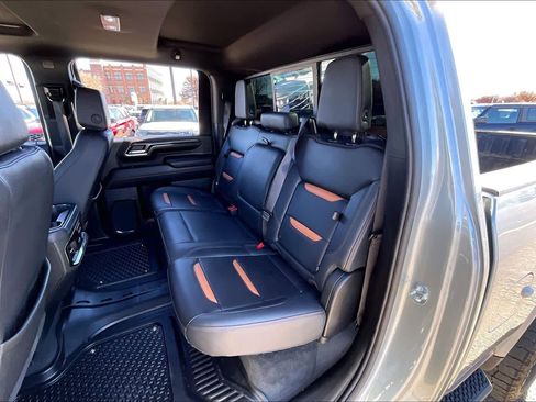 Used 2024 GMC Sierra 2500 AT4 w/ AT4 Premium Plus Package image 20