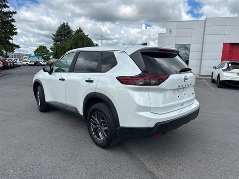 Certified 2025 Nissan Rogue S AWD/4WD image 3