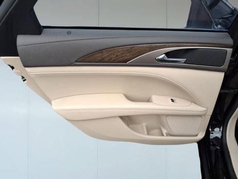 Used 2017 Lincoln MKZ Select w/ Select Plus Package image 25