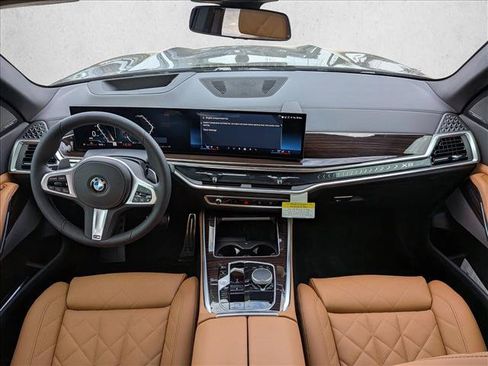 Used 2026 BMW X5 xDrive40i w/ M Sport Package AWD/4WD image 16