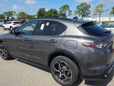 Used 2024 Alfa Romeo Stelvio Veloce AWD/4WD image 6
