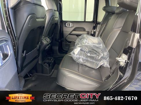 New 2026 Jeep Gladiator Sport image 33