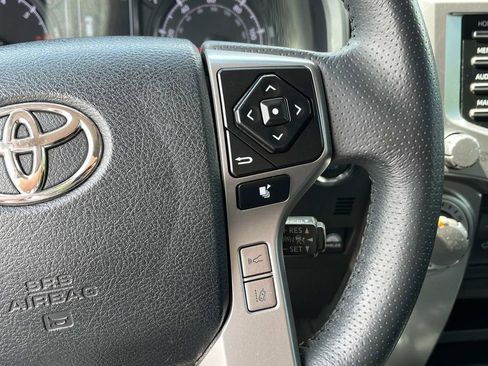 Used 2022 Toyota 4Runner SR5 image 30