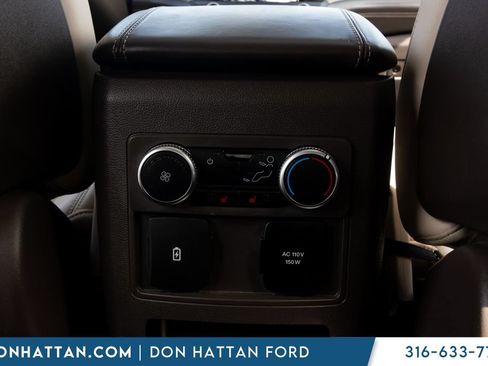 Used 2020 Ford Explorer Platinum w/ Premium Technology Package AWD/4WD image 21