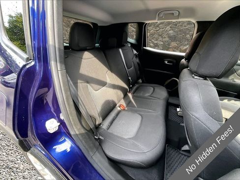 Used 2017 Jeep Renegade Latitude AWD/4WD image 24