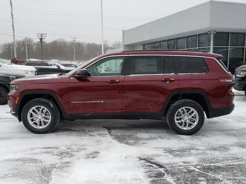 New 2025 Jeep Grand Cherokee L Laredo AWD/4WD image 2