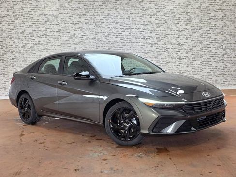 New 2026 Hyundai Elantra N Line FWD image 2