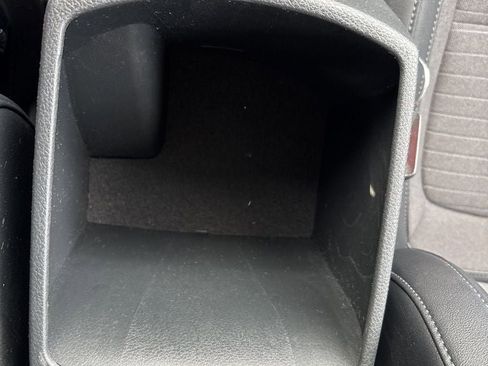 Used 2023 Kia Seltos S w/ Navigation Package image 18