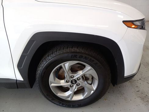 Used 2024 Hyundai Tucson SEL FWD image 3