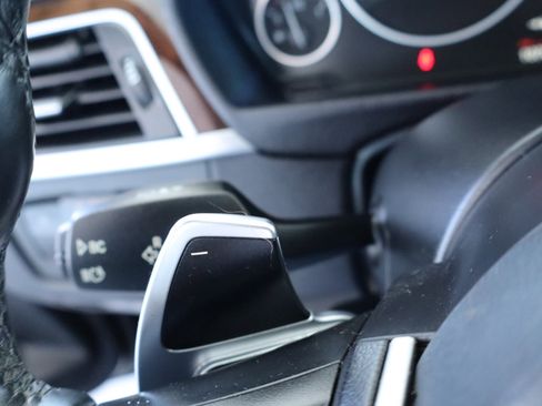 Used 2017 BMW 340i Sedan image 25