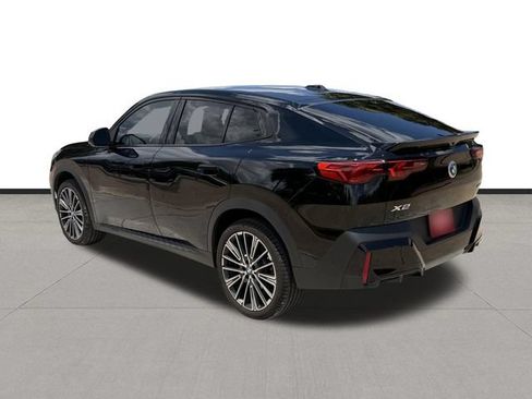 Used 2026 BMW X2 xDrive28i w/ Convenience Package AWD/4WD image 7