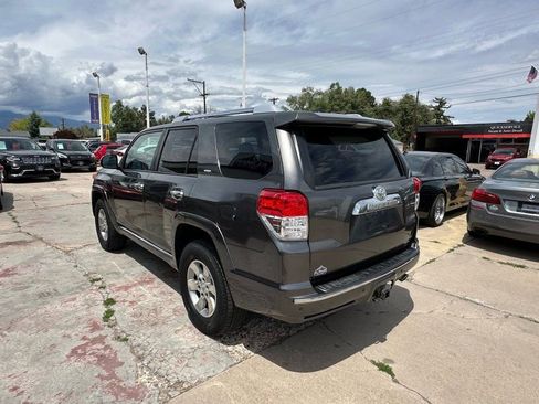 Used 2010 Toyota 4Runner SR5 AWD/4WD image 5