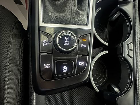 Used 2025 Kia Sportage LX AWD/4WD image 35