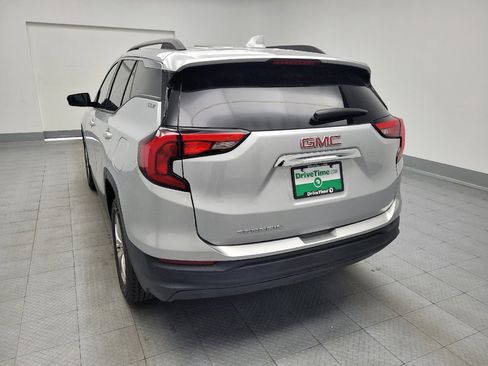 Used 2020 GMC Terrain SLE w/ Driver Convenience Package FWD image 6