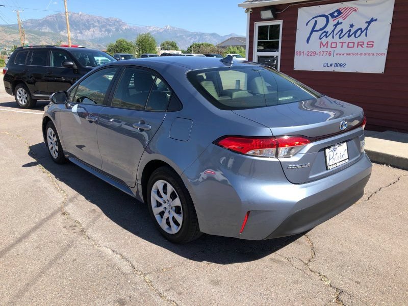 Used 2024 Toyota Corolla LE FWD image 4