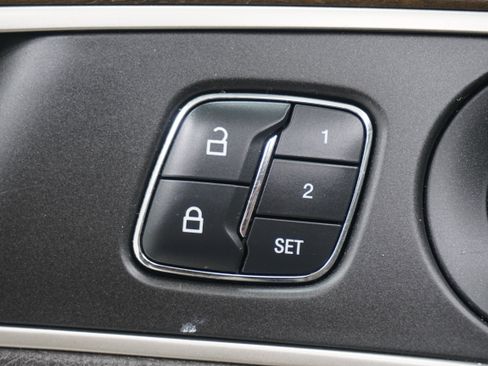 Used 2017 Lincoln MKZ Select w/ Technology Package FWD image 15
