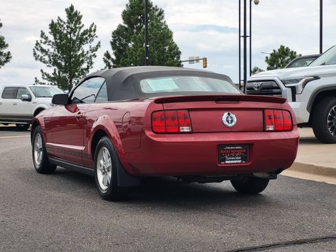 Used 2007 Ford Mustang Convertible RWD image 6