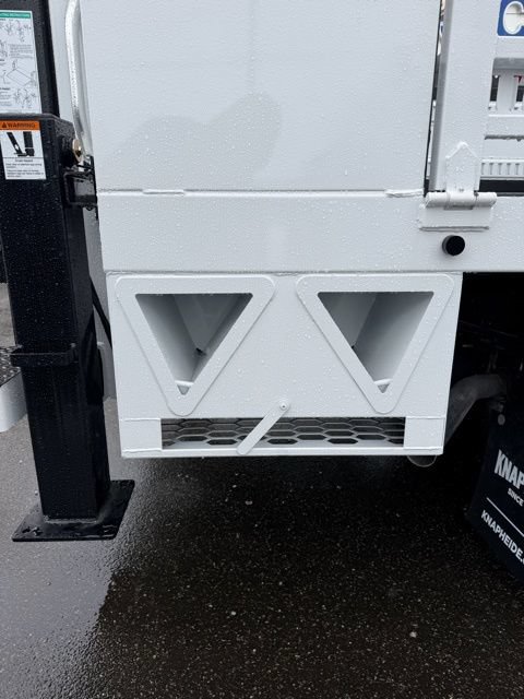 New 2025 Ford F550 4x4 Regular Cab Super Duty image 7