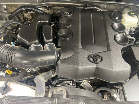 Used 2023 Toyota 4Runner Limited AWD/4WD image 26