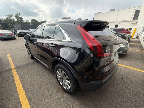 Used 2020 Cadillac XT4 Premium Luxury w/ Cold Weather Package AWD/4WD image 8