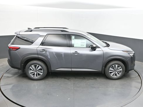 New 2026 Nissan Pathfinder SL FWD image 38