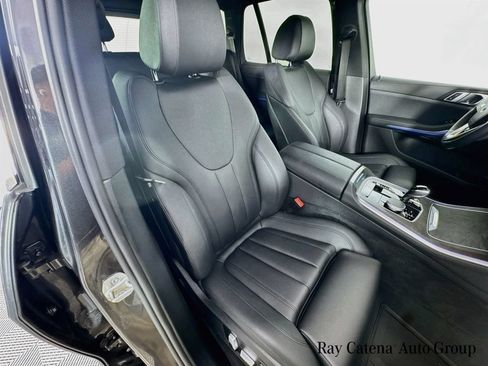 Used 2022 BMW X5 xDrive40i w/ Premium Package AWD/4WD image 29
