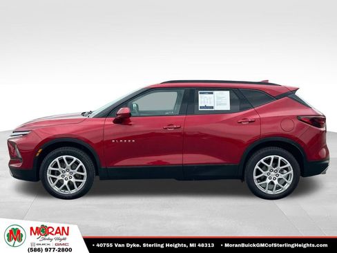 Certified 2024 Chevrolet Blazer LT w/ Convenience Package FWD image 2