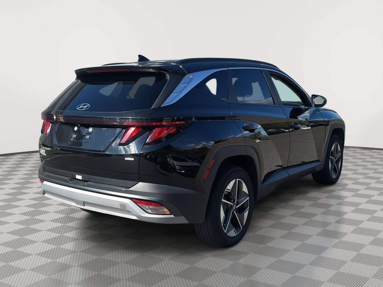 Certified 2025 Hyundai Tucson SEL AWD/4WD image 5