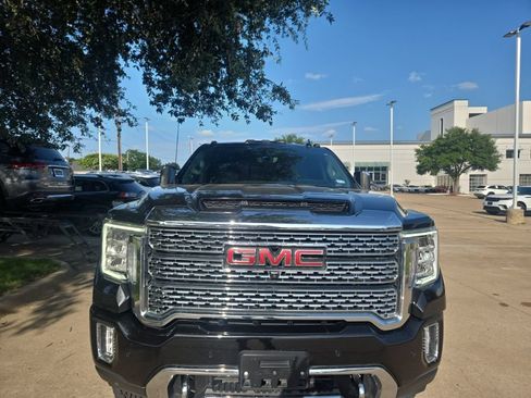 Used 2021 GMC Sierra 2500 Denali w/ Denali Black Diamond Edition AWD/4WD image 1