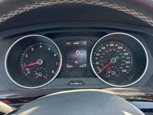 Used 2021 Volkswagen Tiguan SE w/ Panoramic Sunroof Package image 19