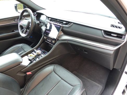 Used 2022 Jeep Grand Cherokee L Overland image 36