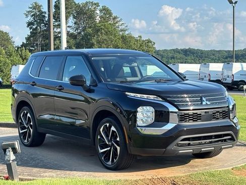 Used 2022 Mitsubishi Outlander ES FWD image 9