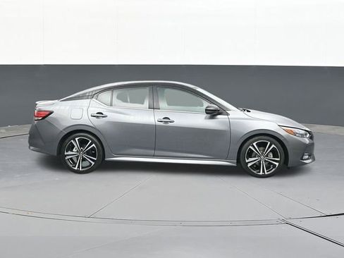 Used 2023 Nissan Sentra SR w/ Electronics Package image 18