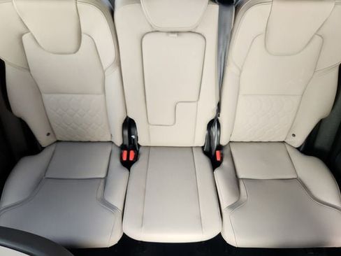 Certified 2025 Volvo XC90 B5 Core w/ Protection Package Premier image 14