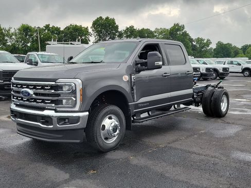 New 2026 Ford F350 Lariat w/ Snow Plow Prep Package AWD/4WD image 8