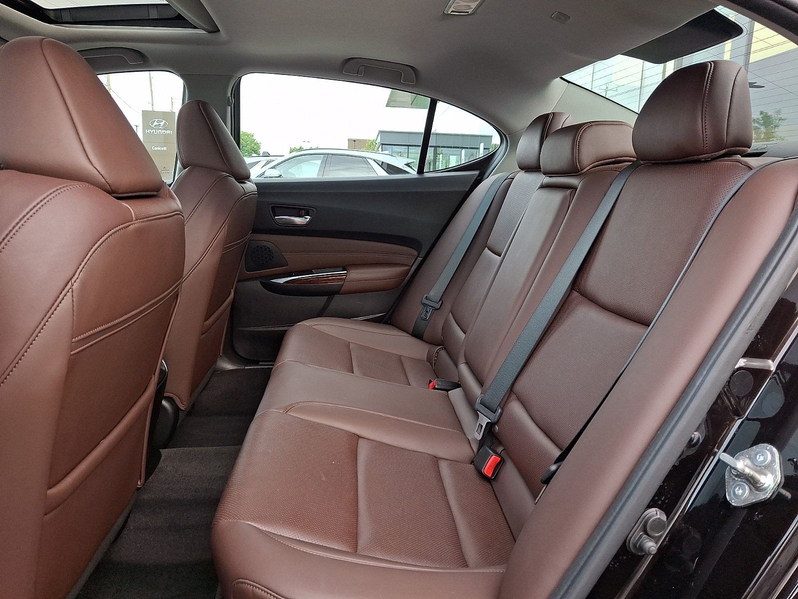 Used 2015 Acura TLX w/ Technology Package FWD image 10