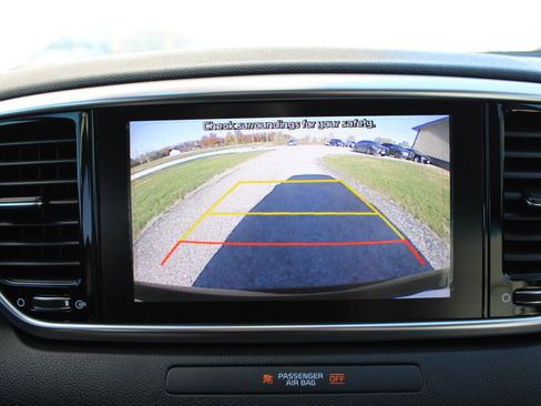 Used 2020 Kia Sportage EX image 13