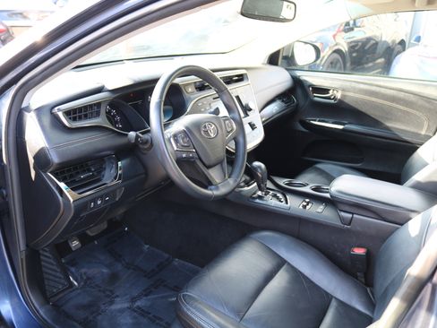 Used 2016 Toyota Avalon XLE Premium image 16