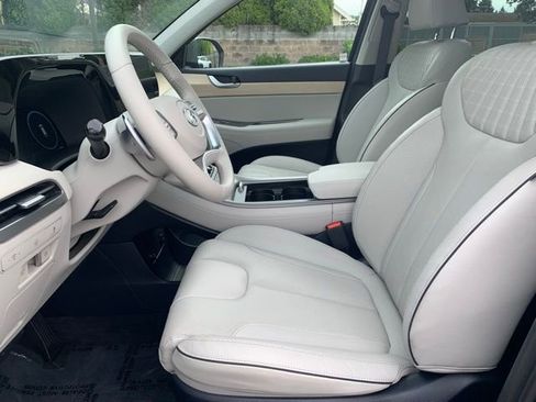 Certified 2024 Hyundai Palisade Limited image 14
