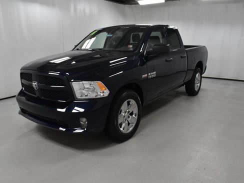 Used 2018 RAM 1500 Express image 2