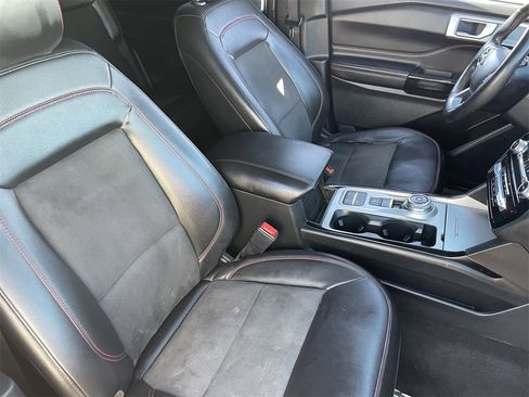 Used 2022 Ford Explorer ST-Line w/ Class IV Trailer Tow Package image 10