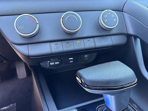 New 2026 Hyundai Elantra SE image 10