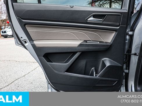 Used 2022 Volkswagen Atlas SE image 49