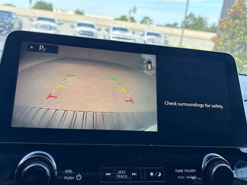 Used 2021 Nissan Armada SV RWD image 23