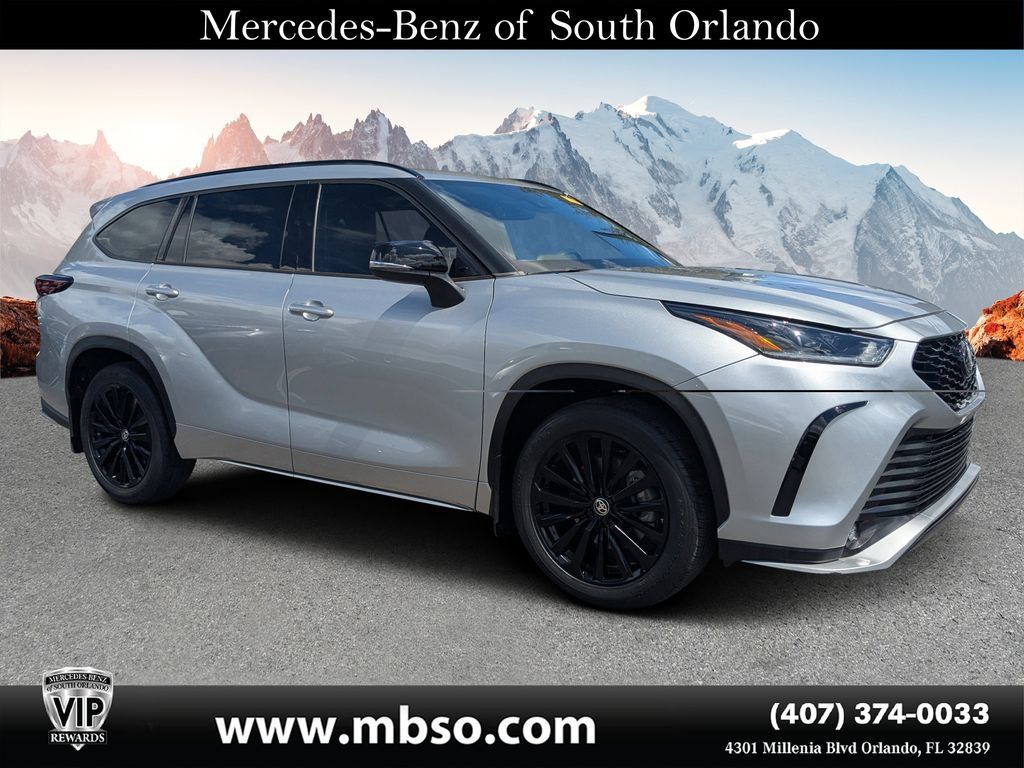 Used 2024 Toyota Highlander XSE FWD image 16