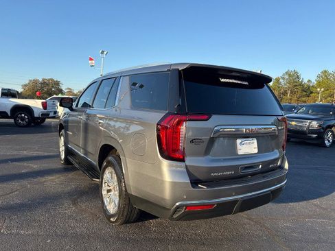 Used 2021 GMC Yukon SLT w/ SLT Luxury Plus Package image 5