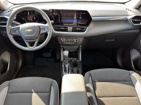 Certified 2024 Chevrolet TrailBlazer LS w/ LS Convenience Package image 11