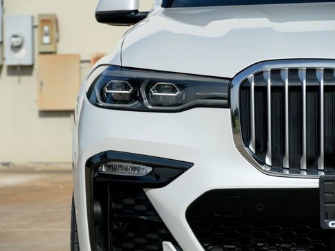 Used 2019 BMW X7 xDrive40i w/ Premium Package AWD/4WD image 21