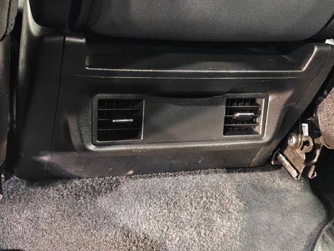 Used 2021 Chevrolet Silverado 1500 Custom Trail Boss AWD/4WD image 29